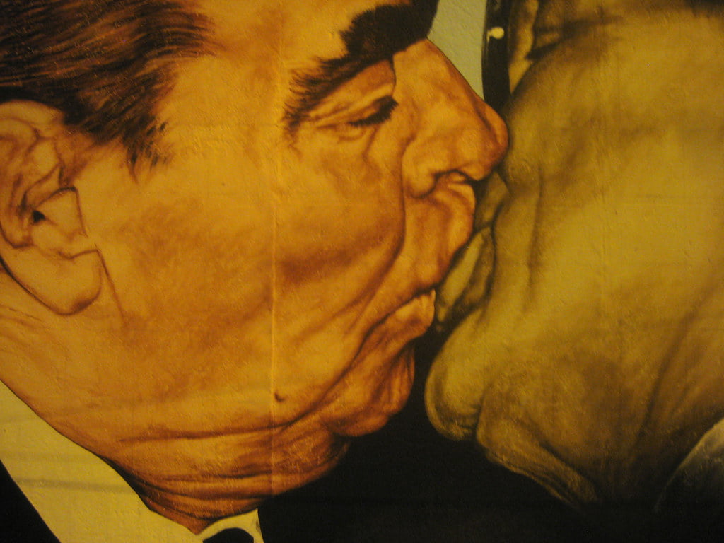 Hvad er det sovjetiske kys? Find ud af det nu